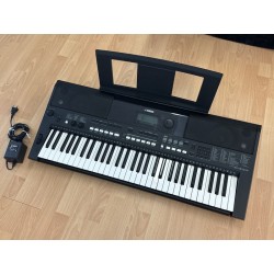 YAMAHA PSR-E433 clavier / keyboard arrangeur - Occasion