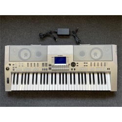 YAMAHA PSR-S550 - Keyboard - OCCASION